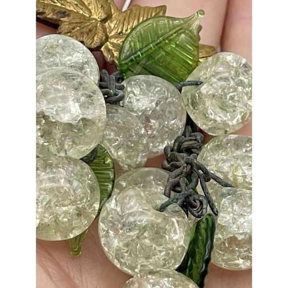 Vintage Glass Grapes Cluster Brooch Pin Statement Jewelry - Picture 8 of 8